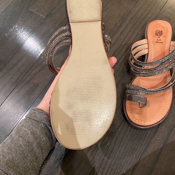 G.C sandal - Picture 2 of 2